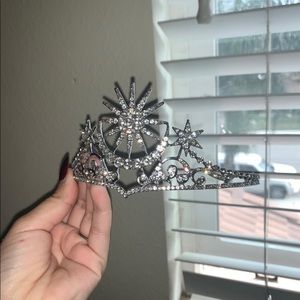 Diamond crown